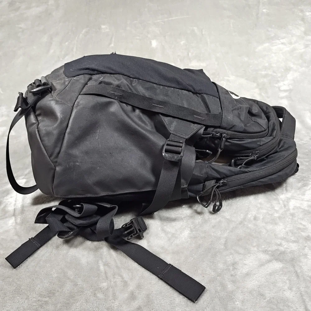 The North Face Recon Backpack Black NF0A52SH4HF Bag Laptop Sleeve Travel